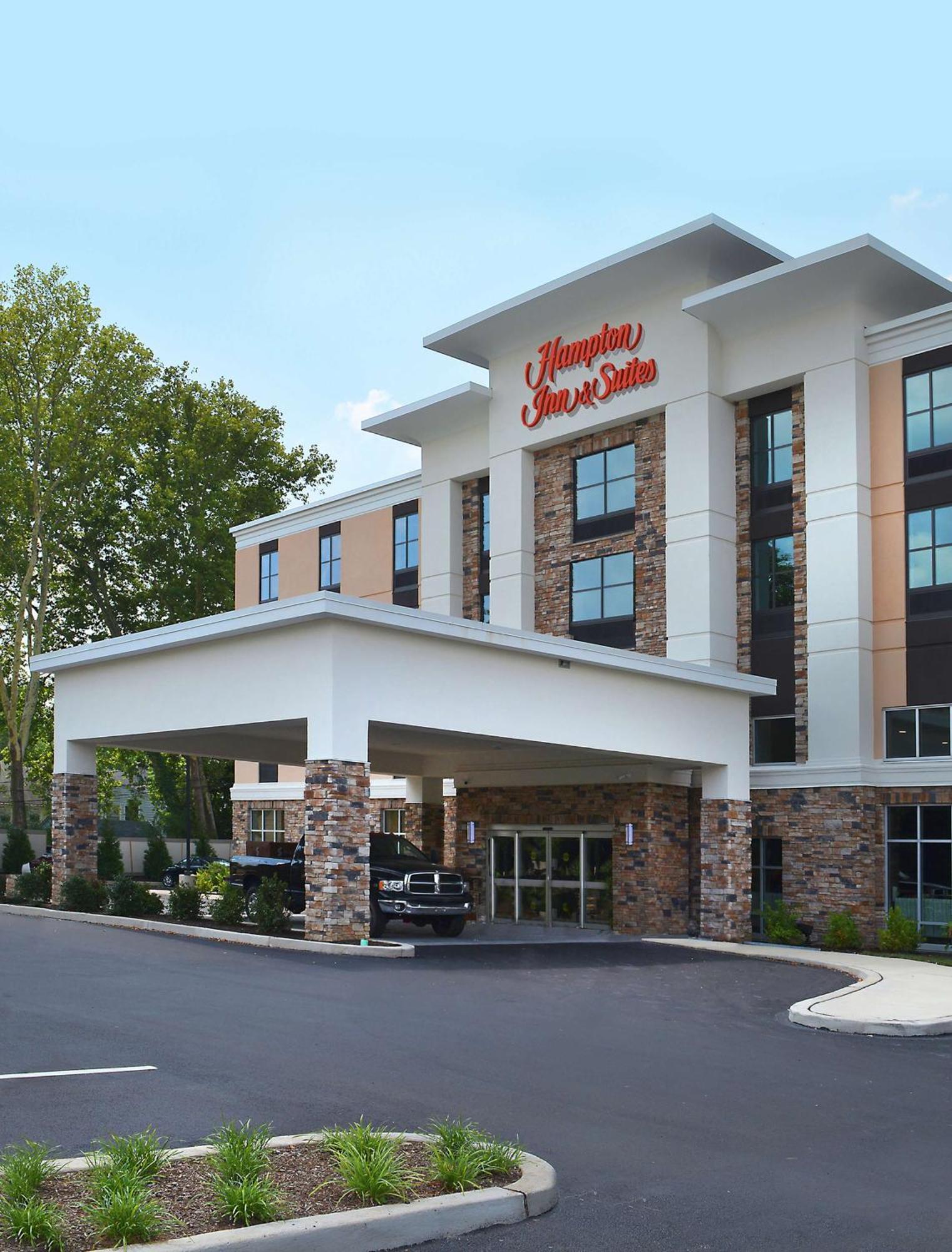 Hotel Hampton & Philadelphia/media
